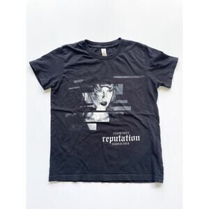 Taylor Swift Reputation Stadium Tour Black T-shirt Youth Medium